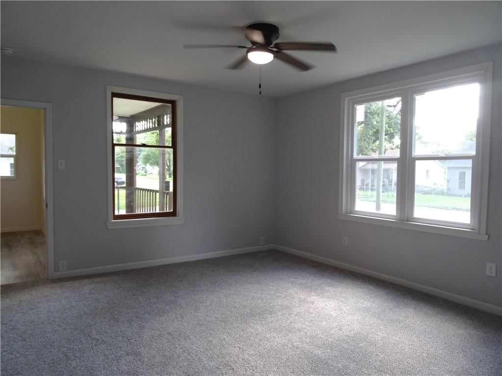 305 S Mechanic Street — photo 30