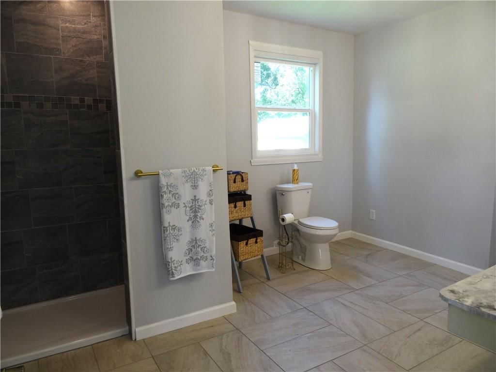 305 S Mechanic Street — photo 31