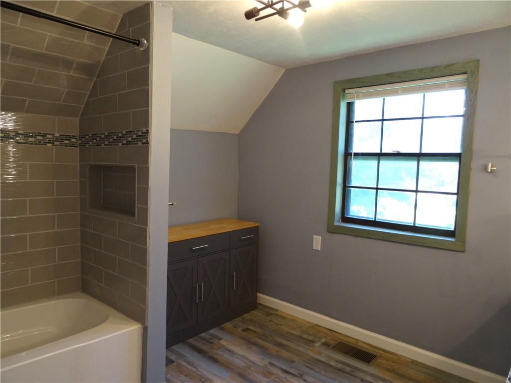 305 S Mechanic Street — photo 48