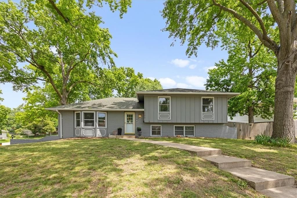 11614 McAnany Drive — photo 2
