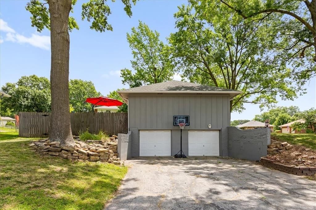 11614 McAnany Drive — photo 28