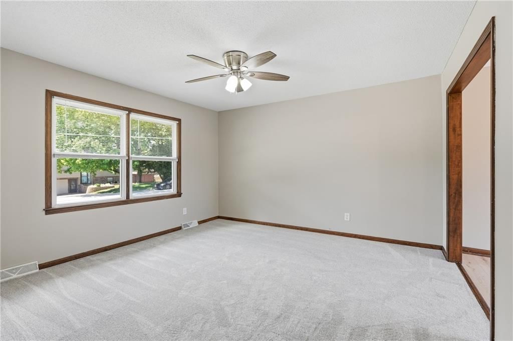 2309 S 17th Street — photo 4