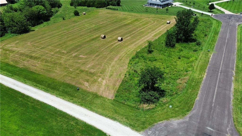 2448 SW Meadow Lake Drive — photo 12