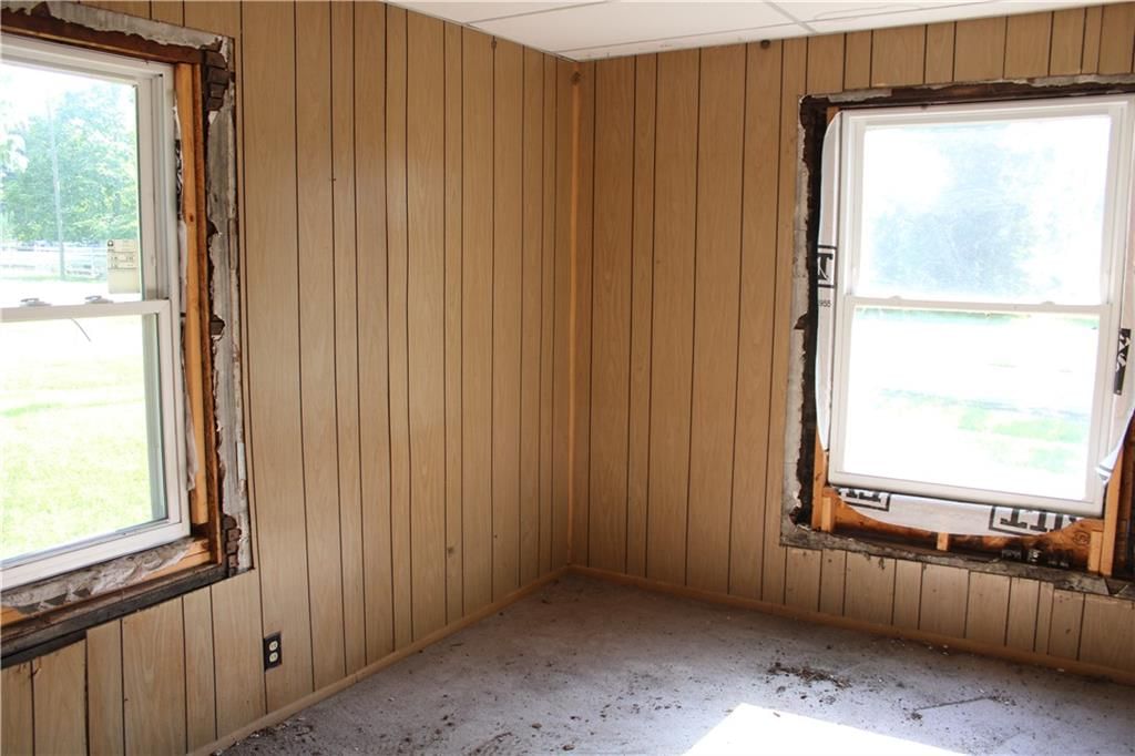 118 S Oak Street — photo 5