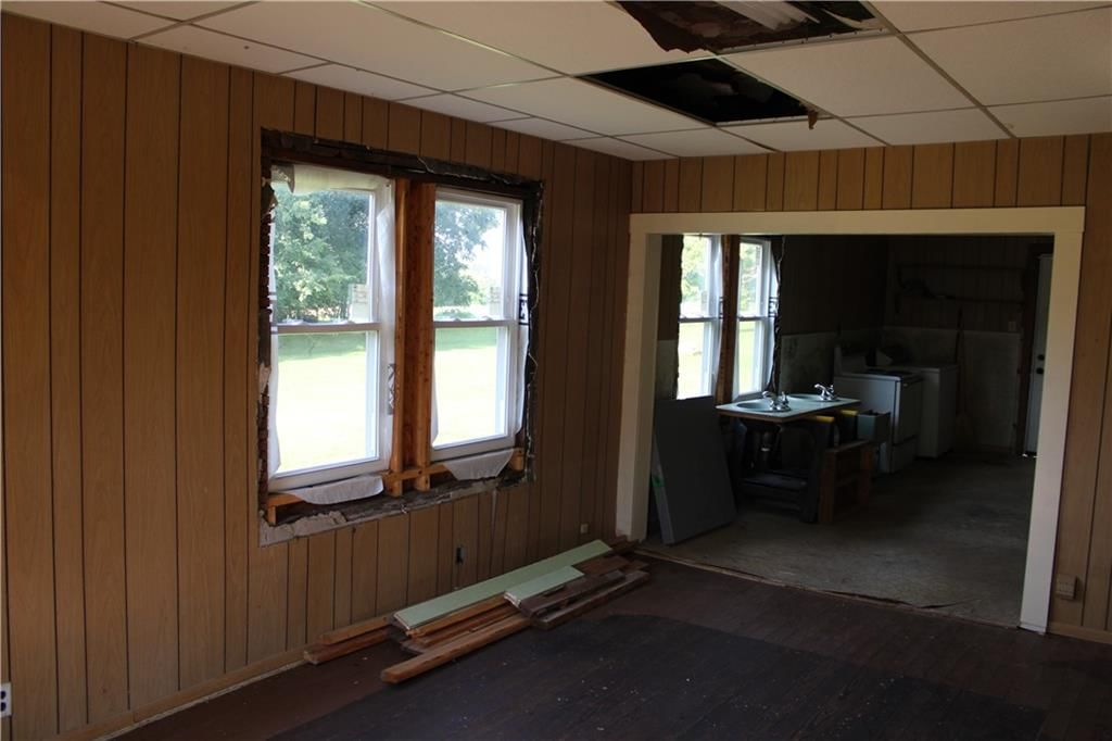 118 S Oak Street — photo 9