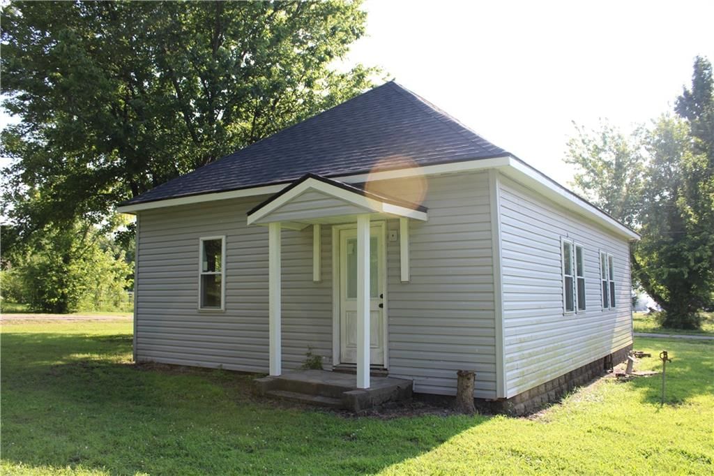118 S Oak Street — photo 11