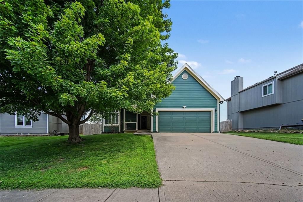 304 Shannon Avenue — photo 2