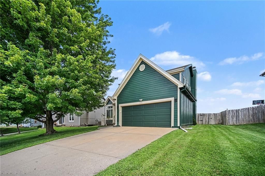 304 Shannon Avenue — photo 3