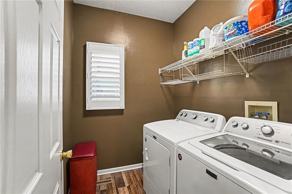 304 Shannon Avenue — photo 14