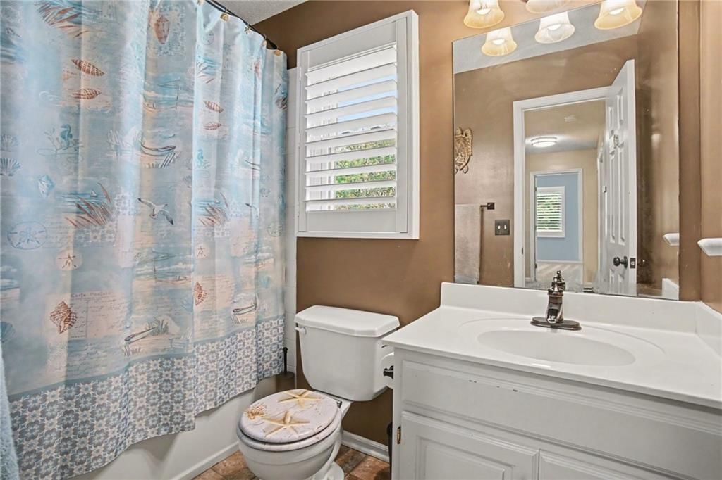 304 Shannon Avenue — photo 21
