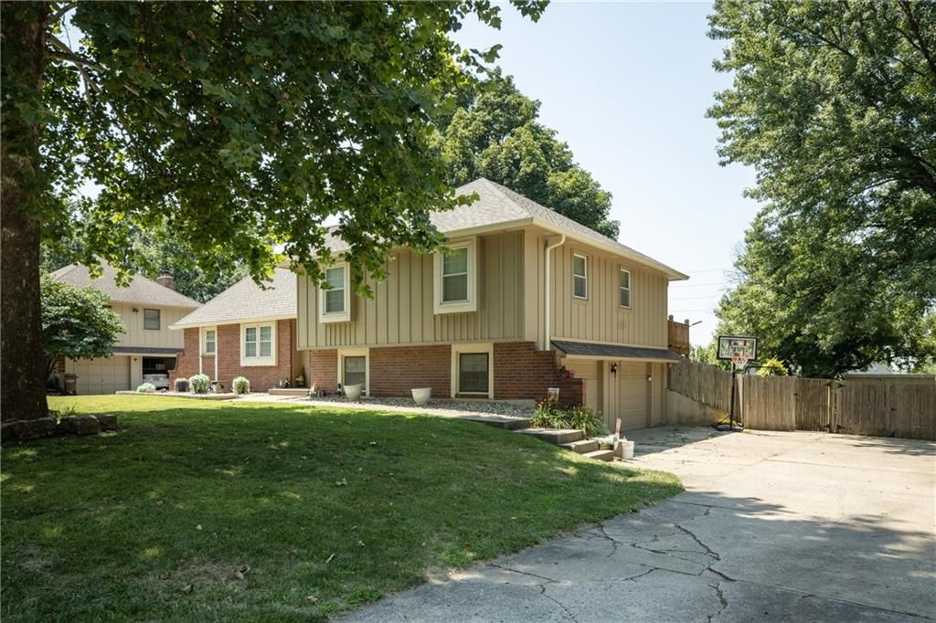 404 S SUNSET Lane — photo 3