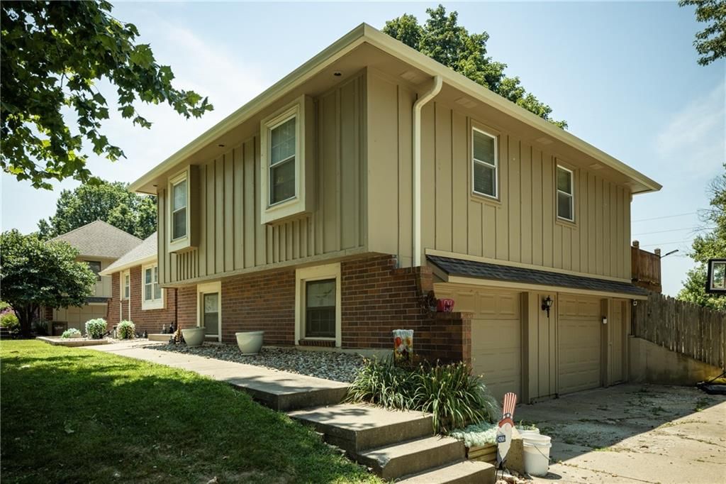 404 S SUNSET Lane — photo 4