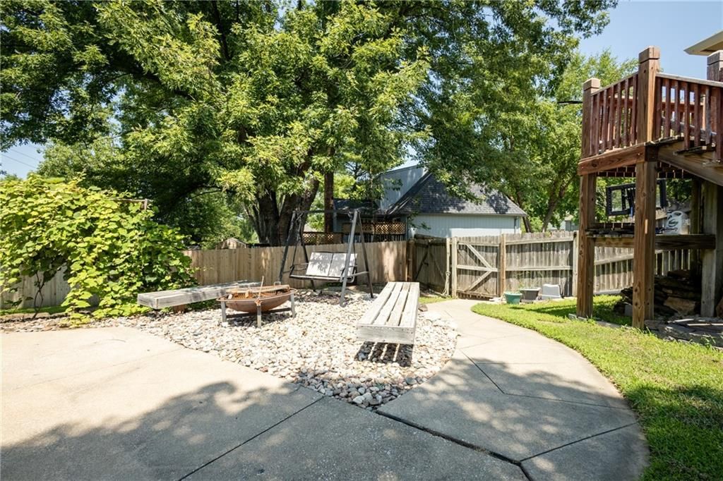 404 S SUNSET Lane — photo 44