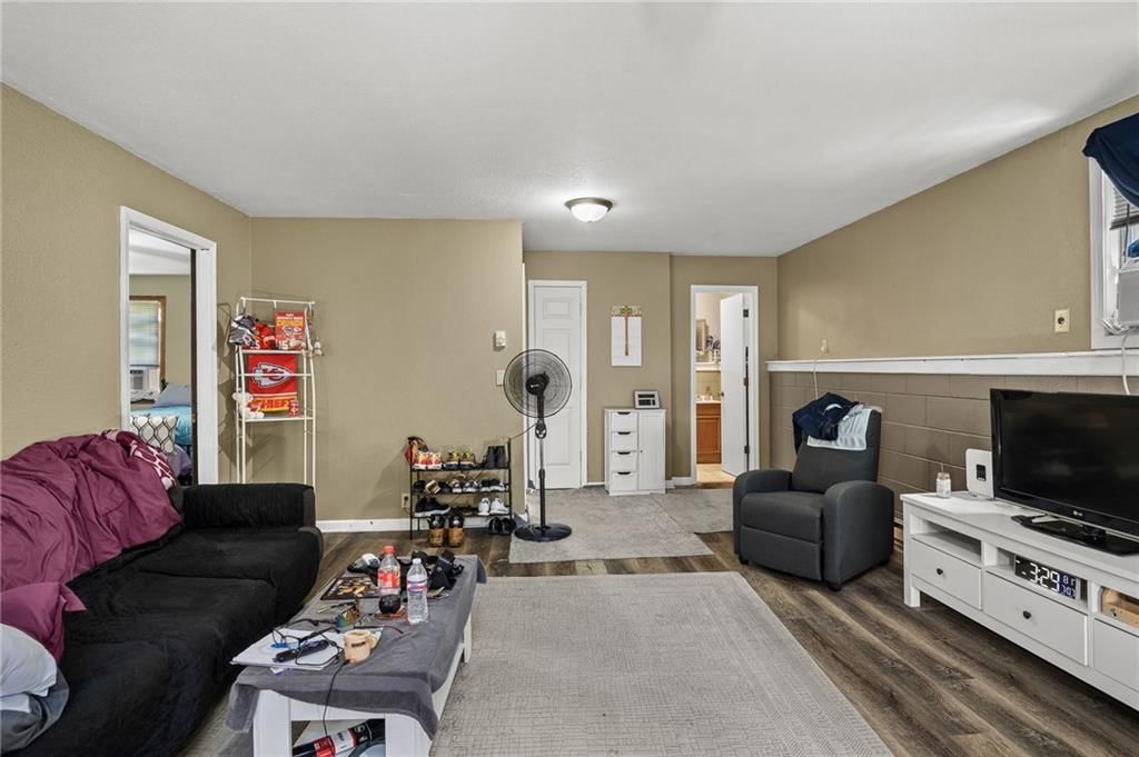 6401 S 1st Street — photo 31