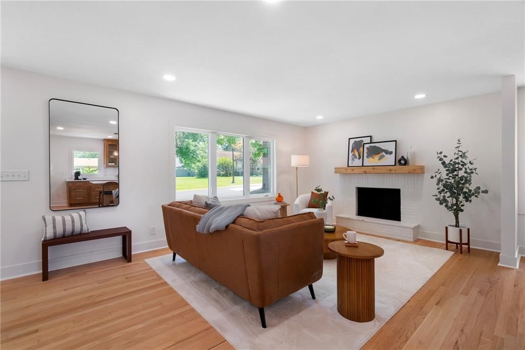 2806 W 48th Street — photo 8