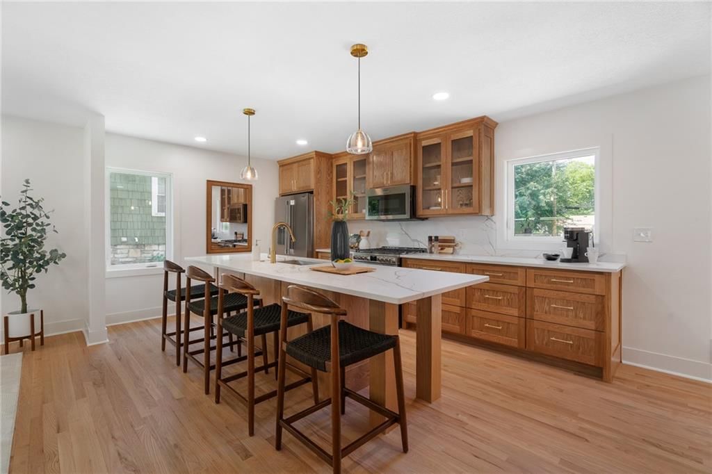 2806 W 48th Street — photo 9