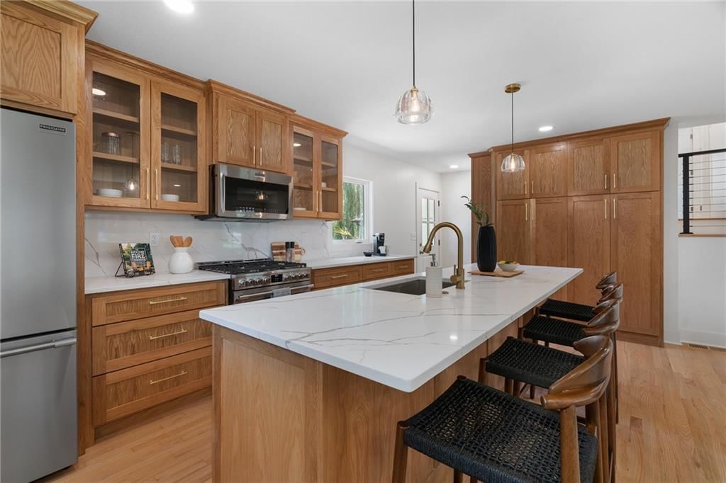 2806 W 48th Street — photo 10