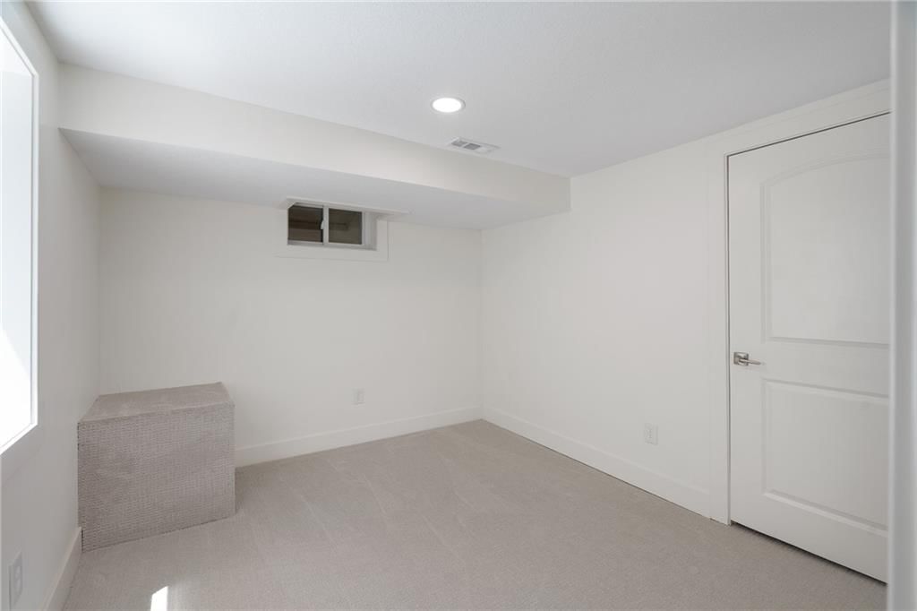 2806 W 48th Street — photo 30