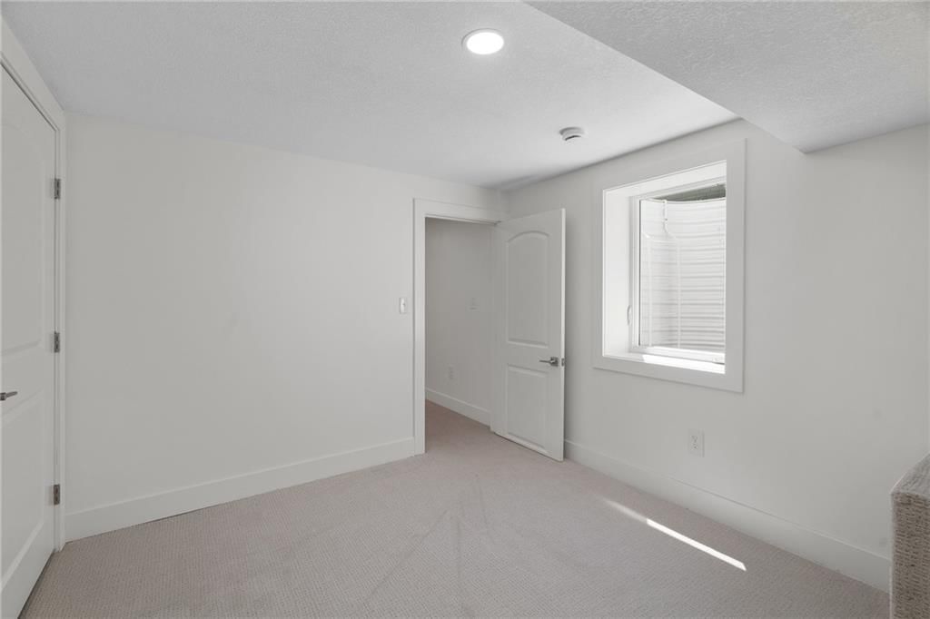 2806 W 48th Street — photo 31