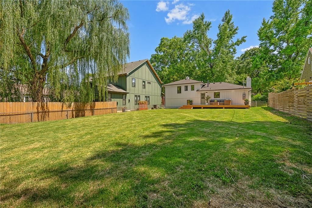 2806 W 48th Street — photo 36