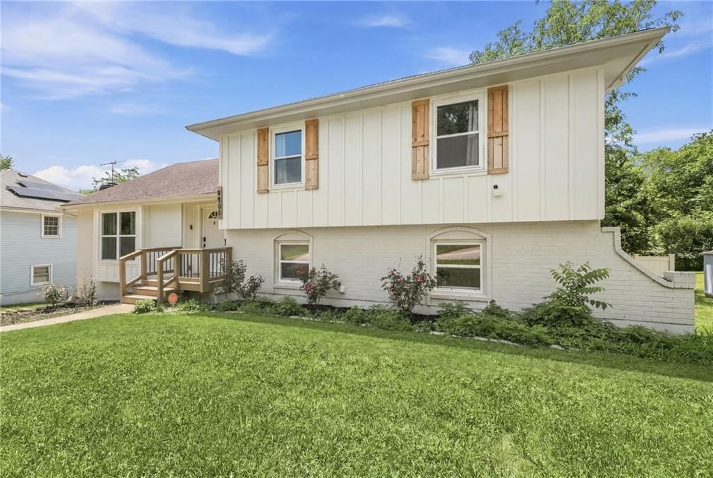 8908 Evanston Avenue — photo 3