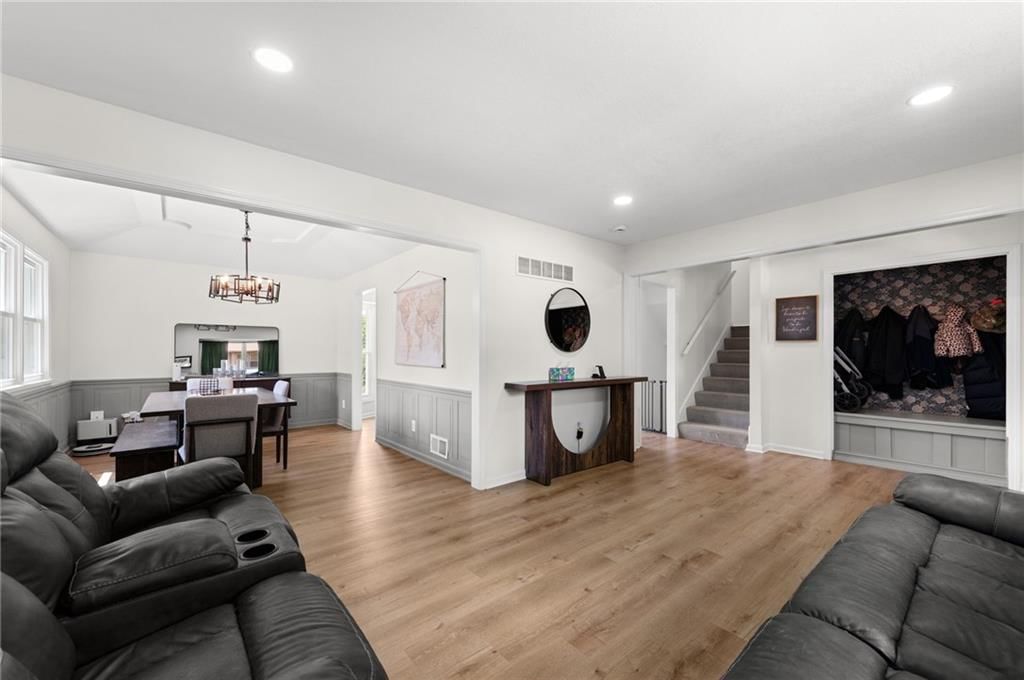 8908 Evanston Avenue — photo 6