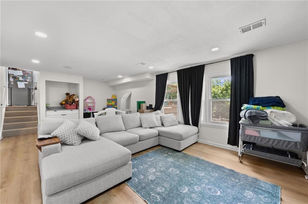 8908 Evanston Avenue — photo 16