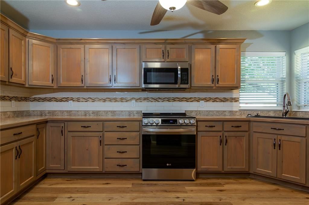 303 S Jefferson Street — photo 10