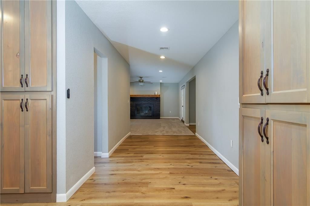 303 S Jefferson Street — photo 13