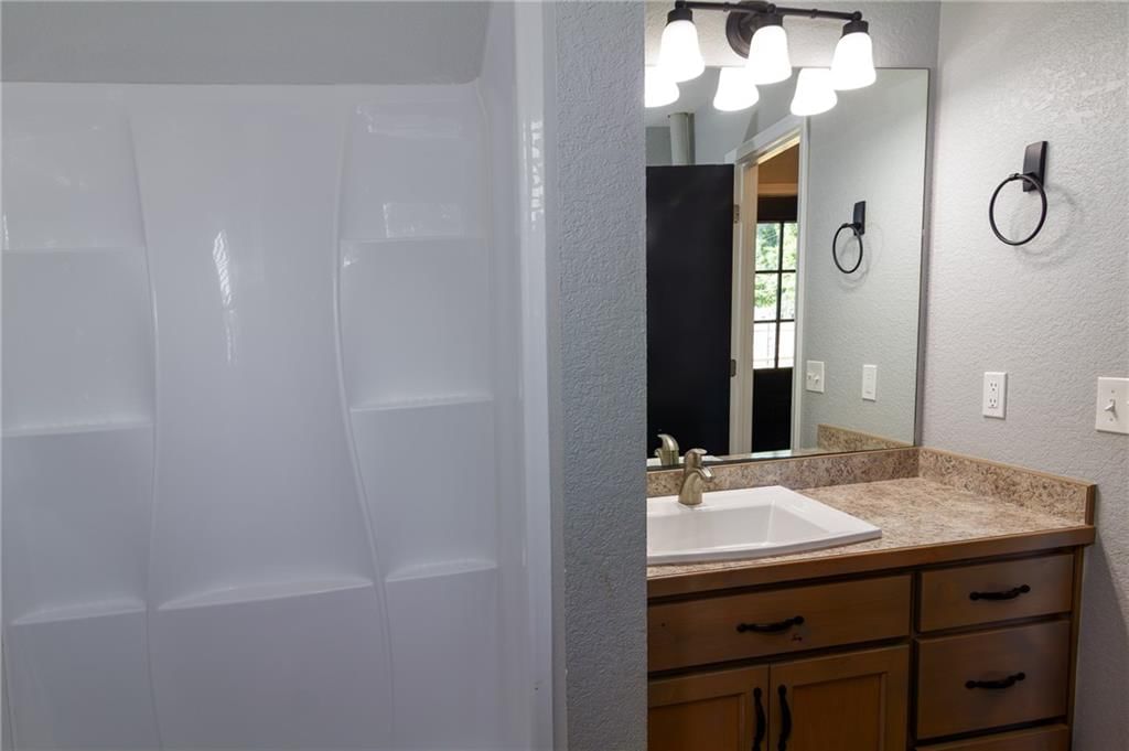 303 S Jefferson Street — photo 20