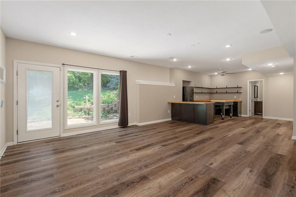 4517 N 110th Street — photo 38