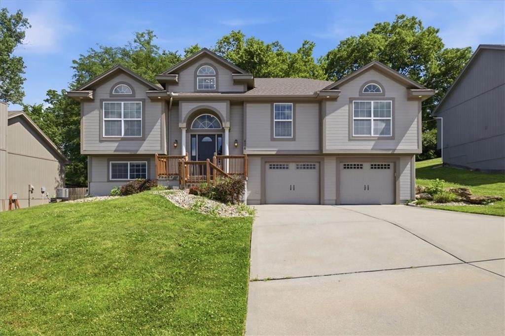 414 Fairway Road — photo 1