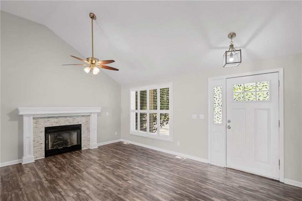 6315 N Quincy Avenue — photo 5