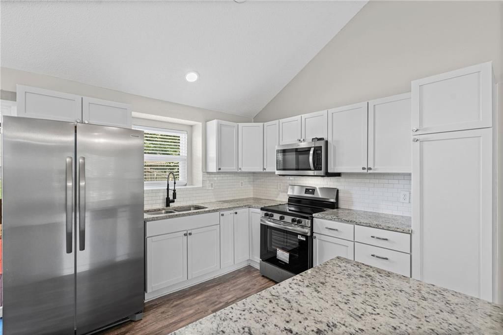 6315 N Quincy Avenue — photo 11