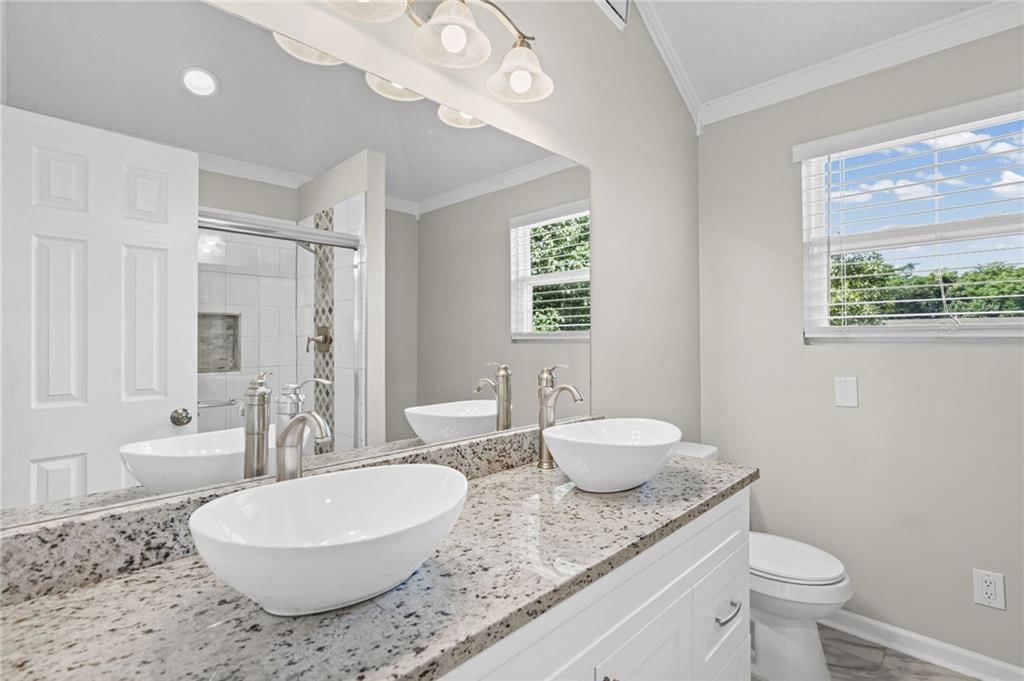 6315 N Quincy Avenue — photo 16