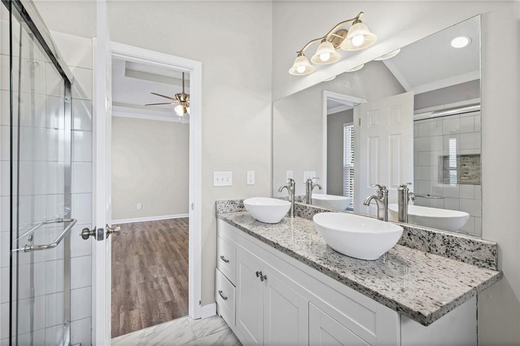 6315 N Quincy Avenue — photo 17
