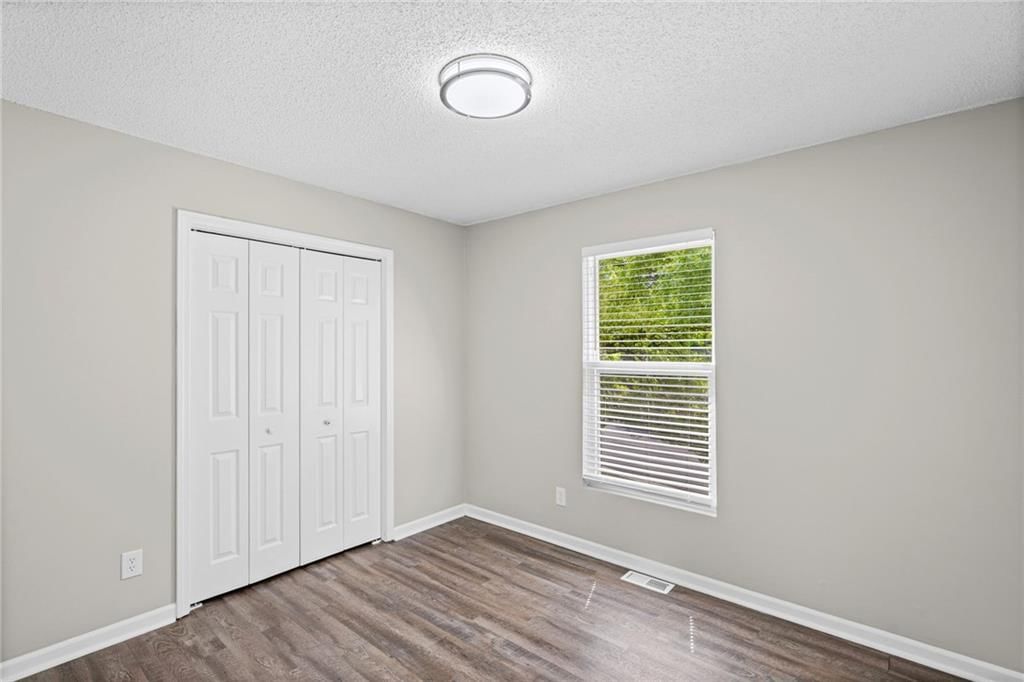 6315 N Quincy Avenue — photo 21