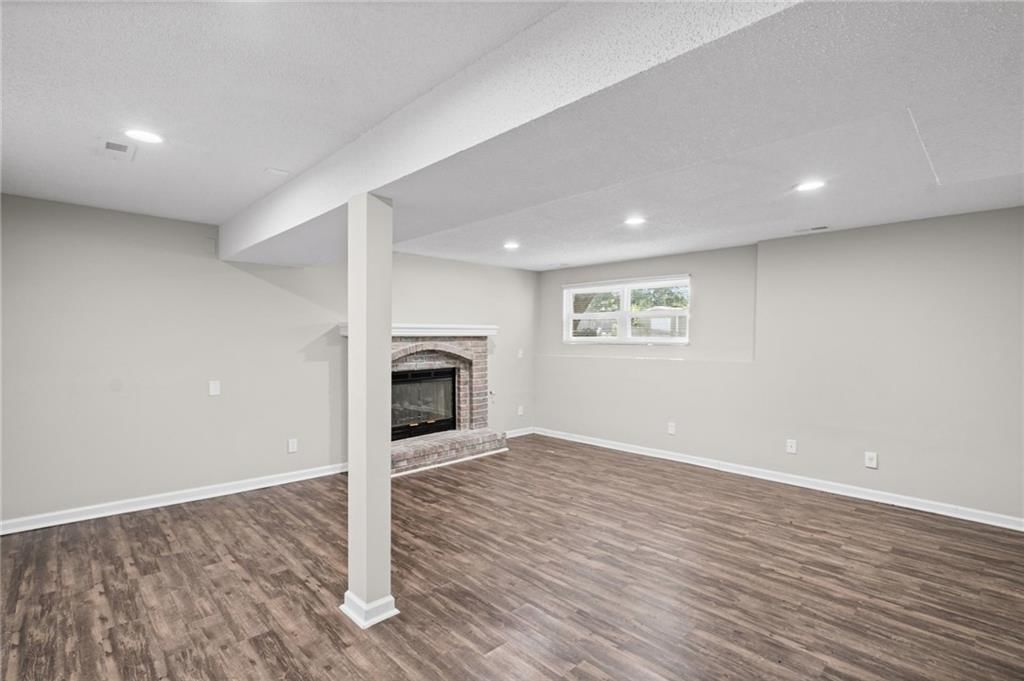 6315 N Quincy Avenue — photo 27
