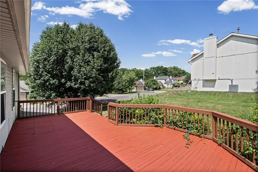 6315 N Quincy Avenue — photo 31