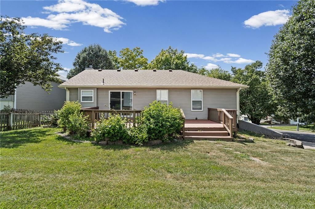 6315 N Quincy Avenue — photo 34