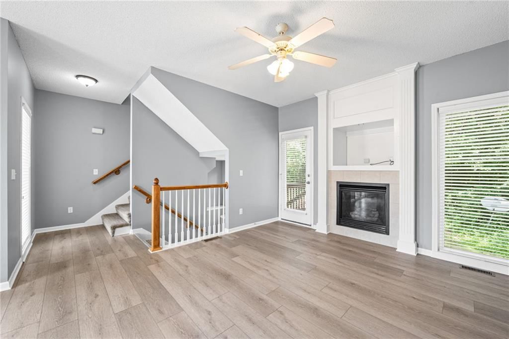 13748 Grove Avenue — photo 9
