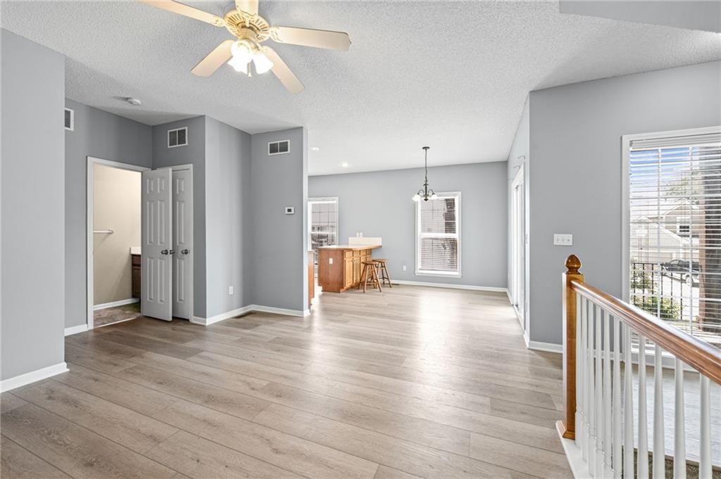 13748 Grove Avenue — photo 11