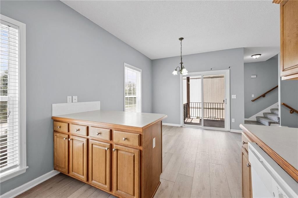 13748 Grove Avenue — photo 20