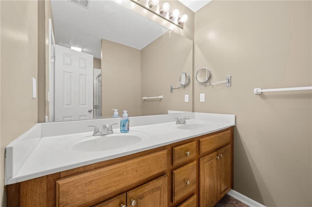 13748 Grove Avenue — photo 25