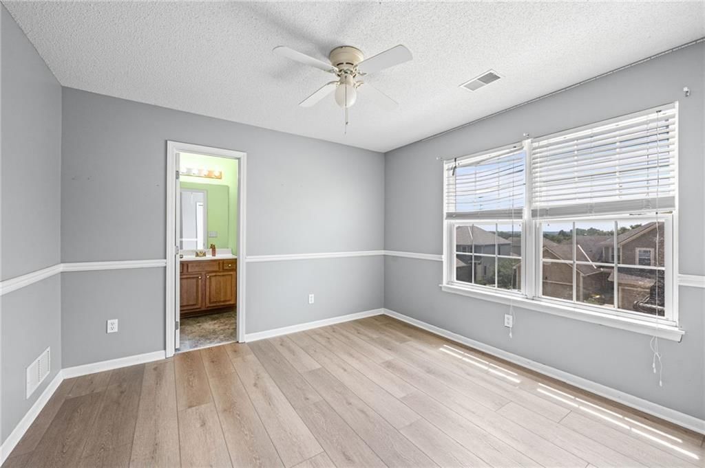13748 Grove Avenue — photo 26
