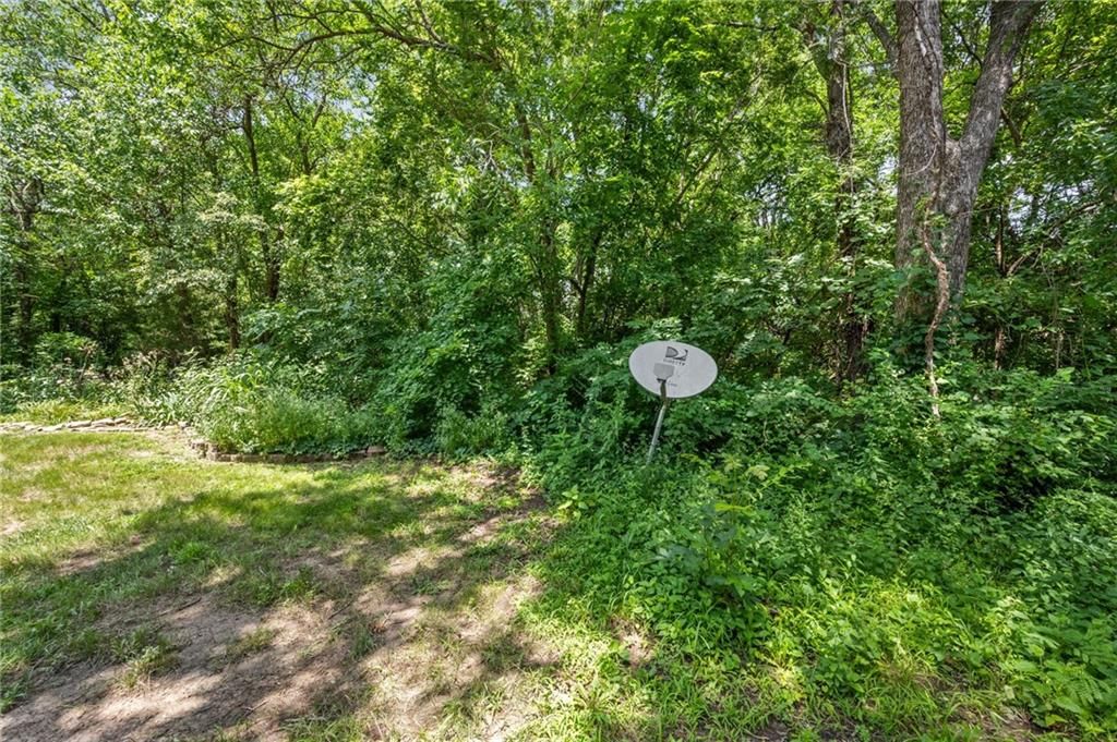 13748 Grove Avenue — photo 34