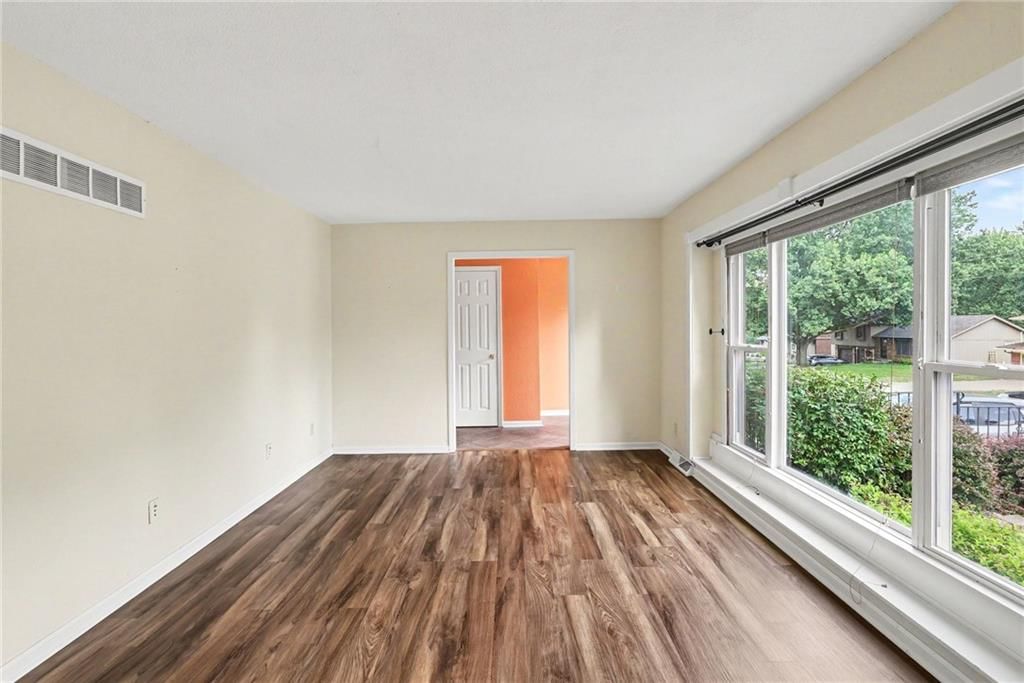 419 Gordon Drive — photo 5