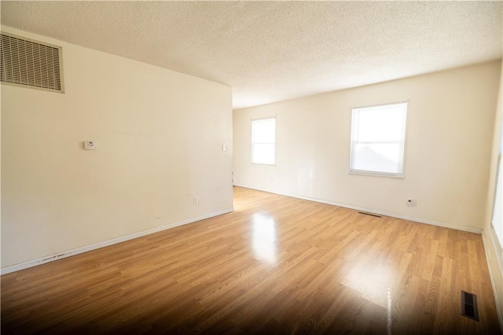 3530 NE 53rd Street — photo 2
