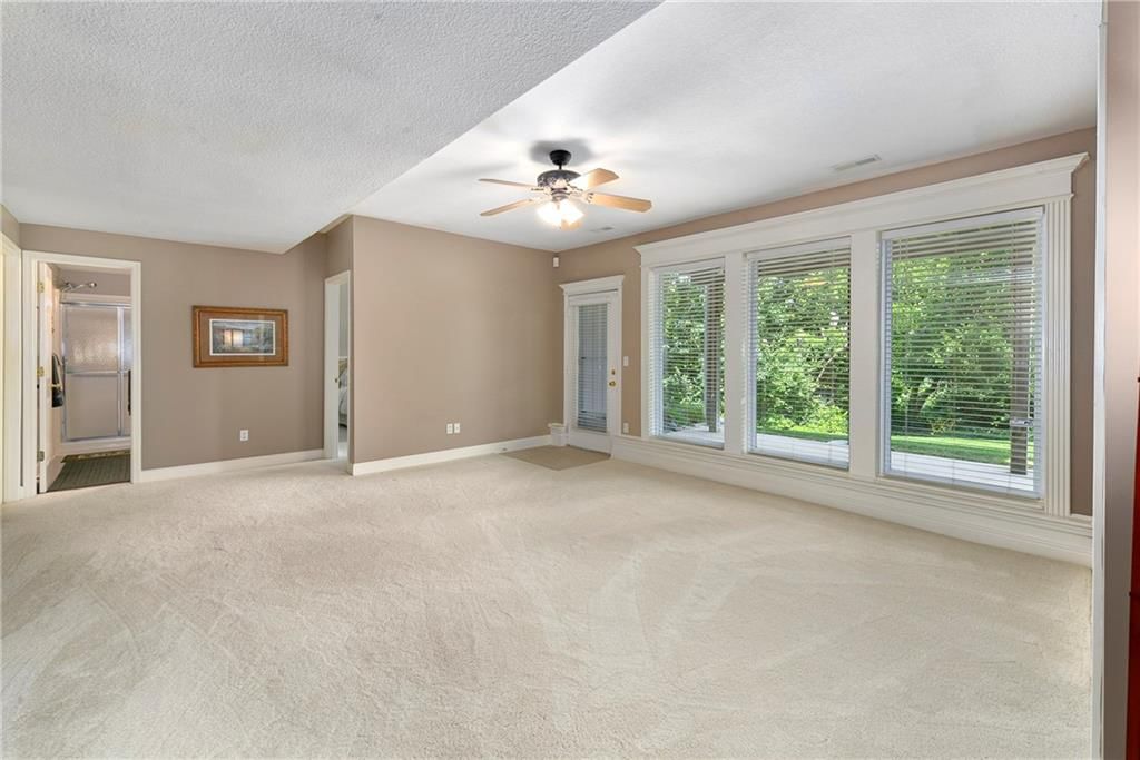537 NE Topaz Drive — photo 27
