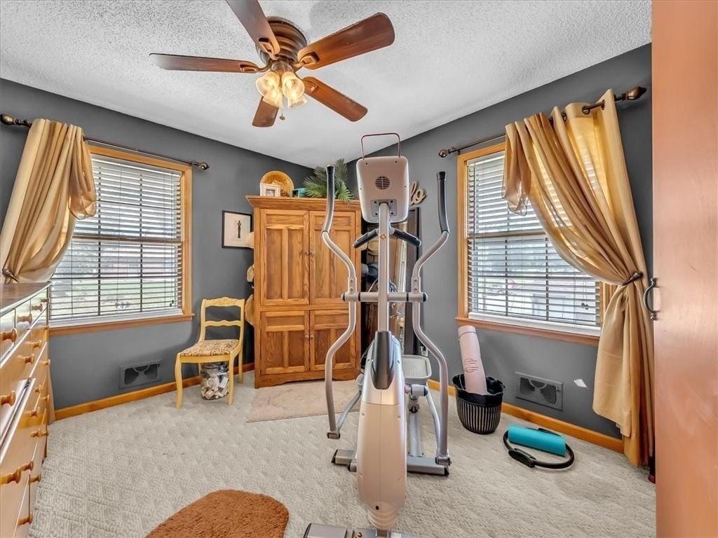1257 E Walnut Street — photo 7